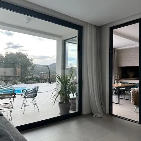 Βίλα New Luxury Brdine *