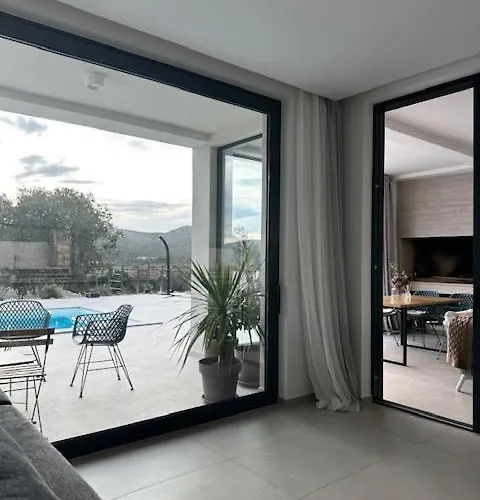 Βίλα New Luxury Brdine *